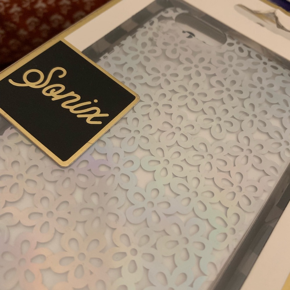 iPhone case - Picture 2 of 3